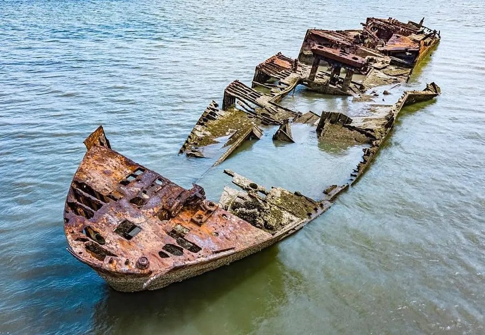 Navio Aline Ramos hoje, após o naufrágio